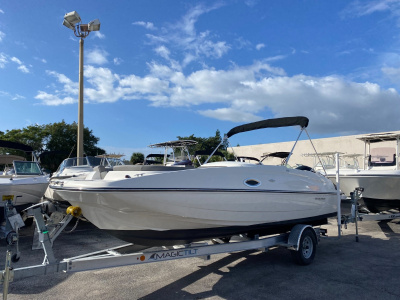 2018 Bayliner 210 DB