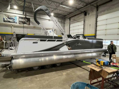 2023 Avalon 2385 LSZ