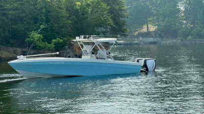 1990 Wellcraft Scarab 30 Cuddy