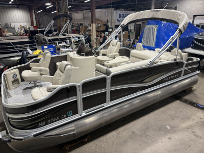 2016 Premier 220 Castaway
