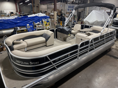 2015 Palm Beach Ultra 240 Cruise Pontoon & Suzuki 115HP 4-Stroke EFI