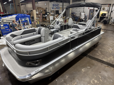 2026 Tahoe Sport 2185 Rear Fish & Honda 4-Stroke EFI