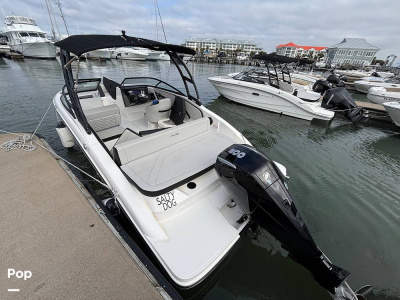 2025 Sea Ray SPX 210 OB