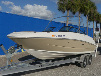 2017 Sea Ray 240 SDX