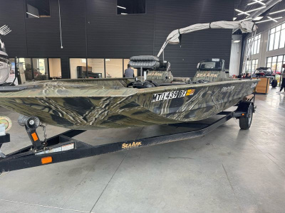 2011 SeaArk Preditor