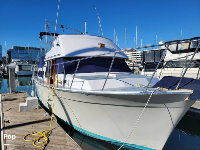 1981 Tollycraft 34 Tri-Cabin