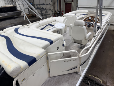 2006 Starcraft 226 Elite