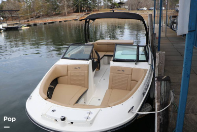 2024 Sea Ray SPX 230