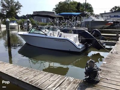 2024 Aquasport 220 DC