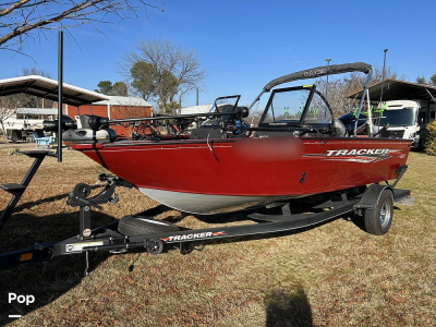 2022 Tracker V175 Pro Guide