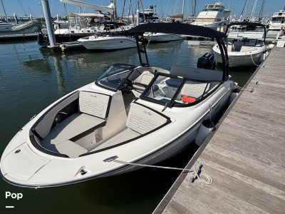 2025 Sea Ray SPX 210