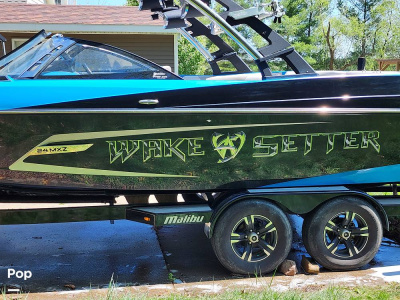 2013 Malibu 24mxz Wakesetter