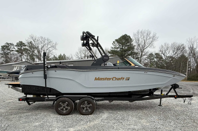 2026 Mastercraft Xt24
