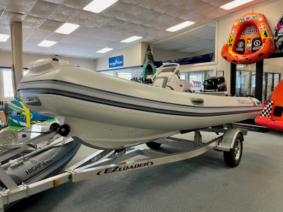 2024 Highfield CL 460