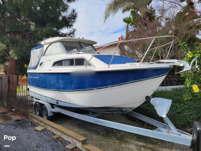 2012 Bayliner 266 Discovery