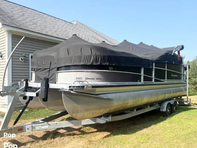 2015 Premier Grand View 260