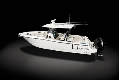 2025 Robalo R300 CC