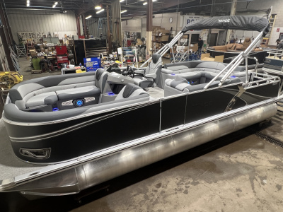 2026 Tahoe LTZ 2385 Elite Cruise Tritoon & Honda 4-Stroke EFI