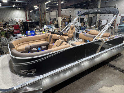 2026 Tahoe LTZ 2385 Entertainer Tritoon & Honda 4-Stroke EFI