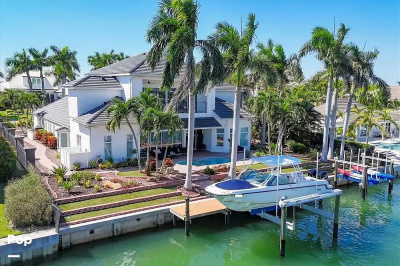 2015 Boston Whaler 270 Vantage