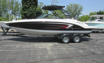 2025 Chaparral 23 SSi