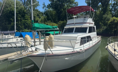 1985 Marinette Marinette Sedan - 32