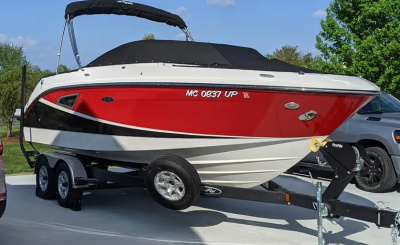 2021 Sea Ray SLX 230