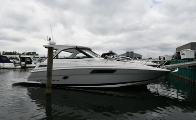 2021 Regal 35 Sport Coupe