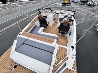 2026 Starcraft SVX 210 IO