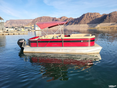 2022 Crest 220 Classic Fish