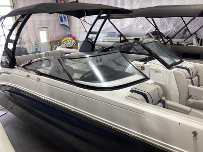2024 Hurricane SunDeck 2600 OB