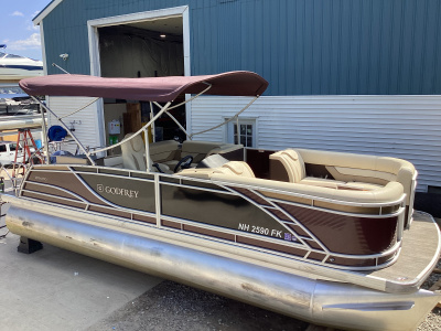 2021 Godfrey Monaco 235 SFL