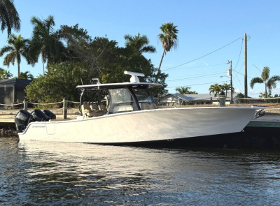 2025 Sportsman Open 352 Center Console
