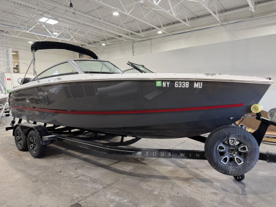 2023 Four Winns H Series