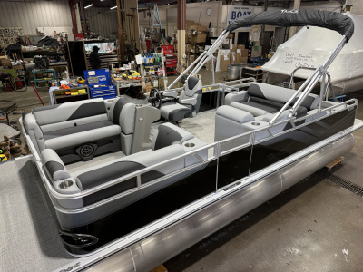 2026 Tahoe Sport 2180 Swingback (VRB) & Honda 4-Stroke EFI