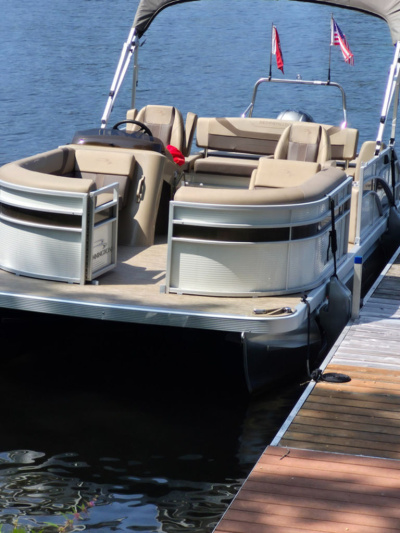 2023 Bennington SX Series 21