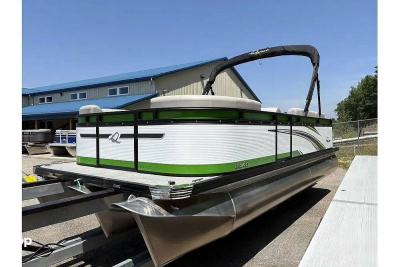 2024 Qwest E CLASS 20 LANAI-LTZ