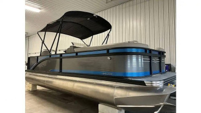 2025 Qwest E-Class 22 XRE CRUISE