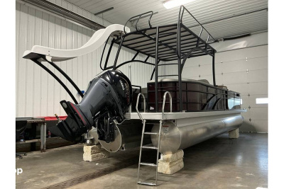 2023 Bennington 25SXSRTD