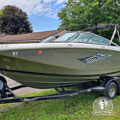 2016 Regal 22 Fasdeck