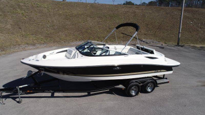 2014 Sea Ray 230 SLX