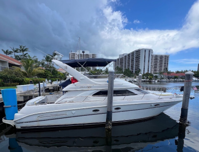 2000 Sea Ray 450 Express Bridge