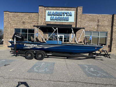 2025 SeaArk Easy Cat w/ Suzuki DF300APX 300HP Engine and Trailer