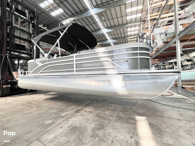 2025 Bennington SV22