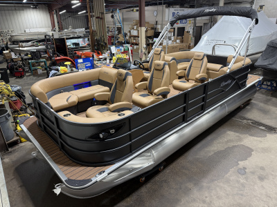 2026 Bentley Legacy 223 Navigator DL Quad Lounge Tritoon & Honda 4-Stroke EFI
