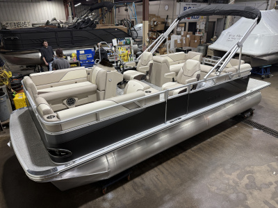 2026 Tahoe Sport 2180 Quad Lounge & Honda 4-Stroke EFI