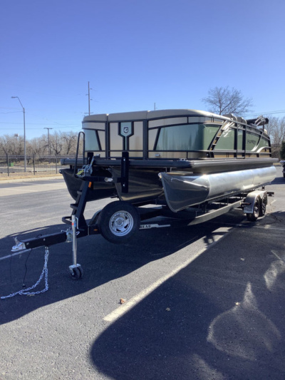 2025 Godfrey Monaco 235QS