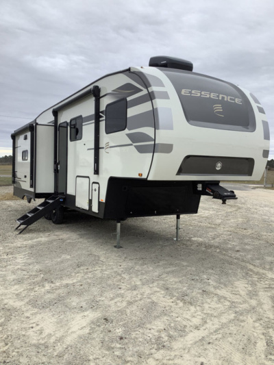 2025 Cruisers E-28RL