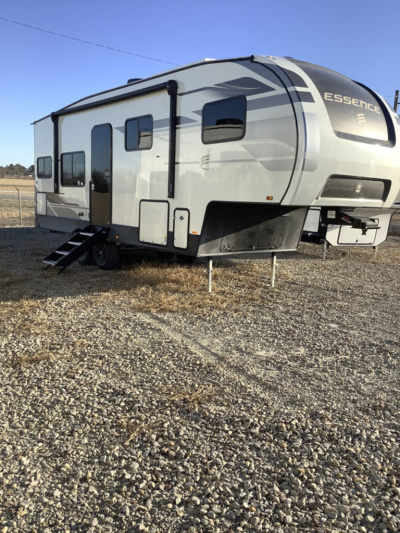 2025 Cruisers E-25RK