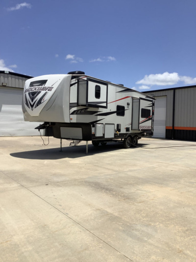 2020 Forest River m28GDX shockwave